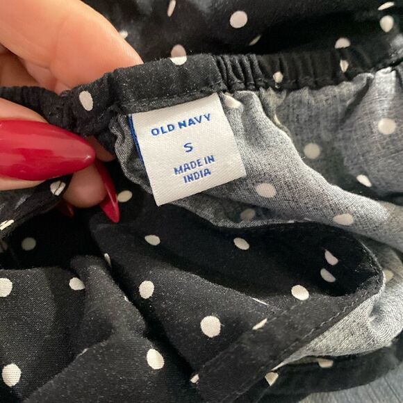 Old Navy Sleeveless keyhole Romper Black White Polka Dots - Picture 9 of 11